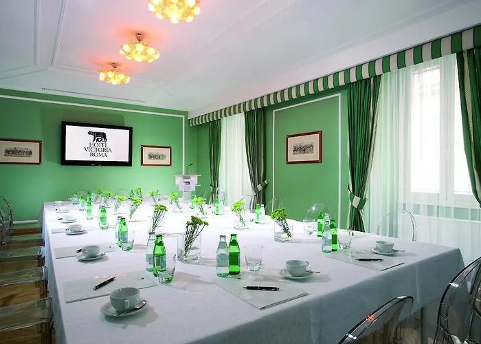 Victoria Hotel 4*