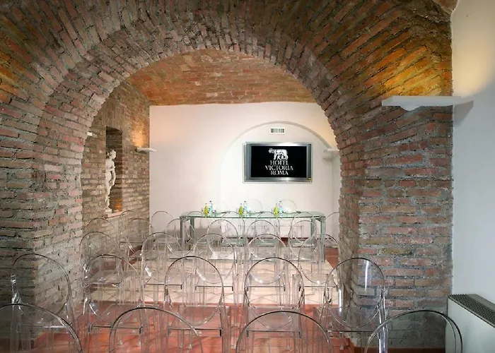 Victoria Hotel 4*