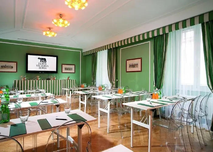 Victoria Hotel 4*